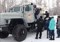 Колымские школьники провели новогодний праздник с полицией