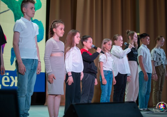 В рамках Всероссийской акции "Дни единых действий" ЗОЛ "Северный Артек" отпраздновал День молодёжи!